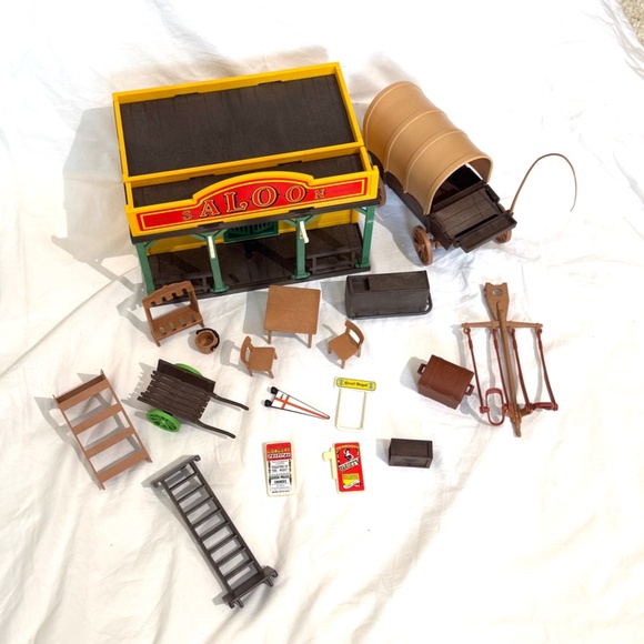 VNTG Playmobil Saloon and Covered Wagon Set - Picture 5 of 16